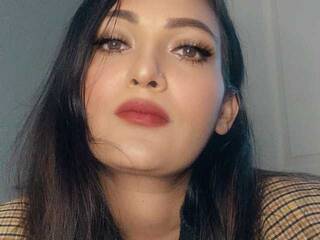 دردشة الفيديو المثيرة Mel-Bee