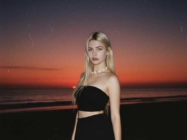 صورة الملف الشخصي -Melani-