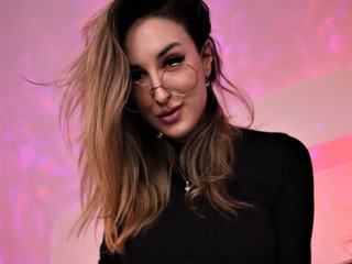 دردشة الفيديو المثيرة melinastyles
