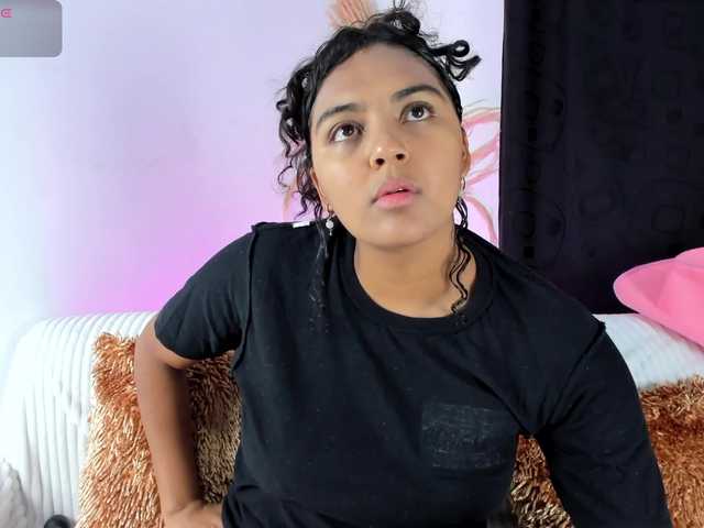 لقطات البث Melodymoore