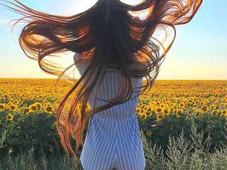 دردشة الفيديو المثيرة MelonyDraft