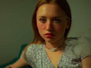 دردشة الفيديو المثيرة MenanieVils