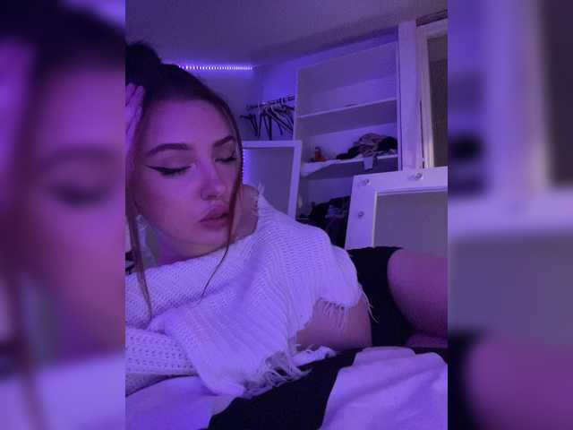 لقطات البث MENNDI