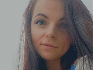 دردشة الفيديو المثيرة MensonAlice