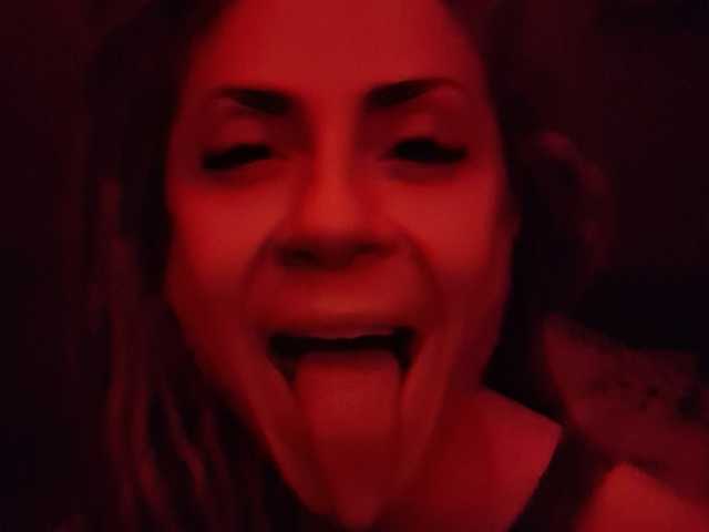 صورة الملف الشخصي RedHurricane