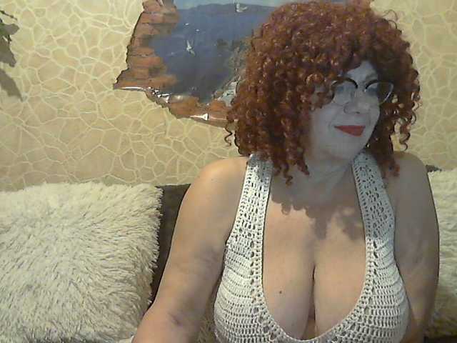 الصور MerryBerry7 ass 20 boobs 30 pussy 80 all naked 120 open cam