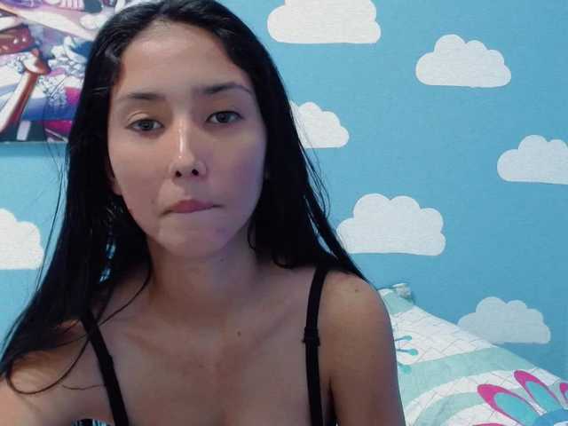 لقطات البث Mia-Cute-
