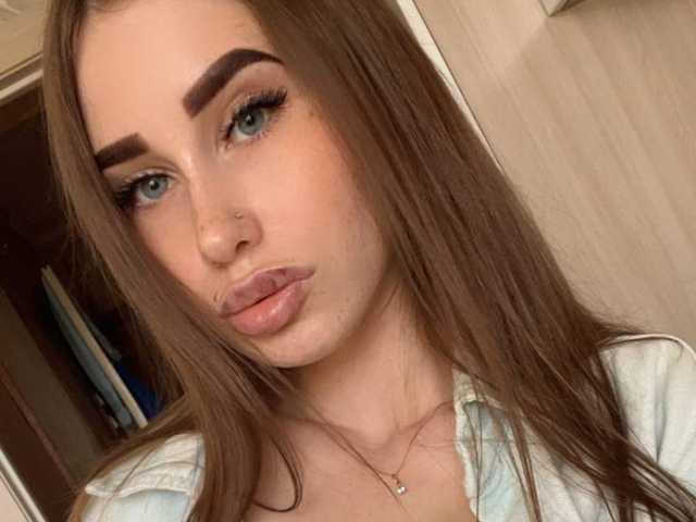 صورة الملف الشخصي Mia-Milson