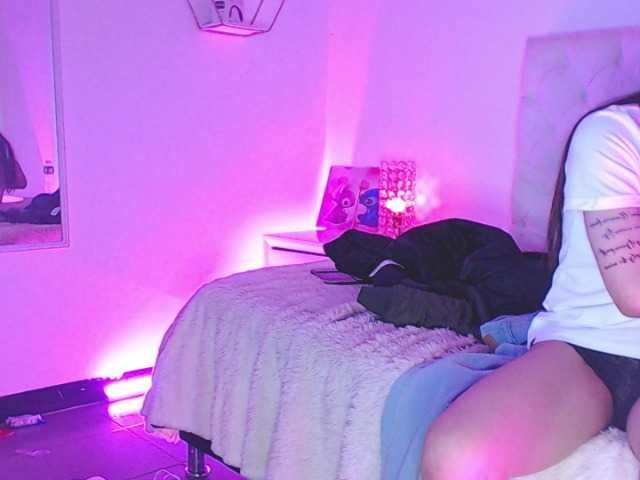 لقطات البث mia-naughty63