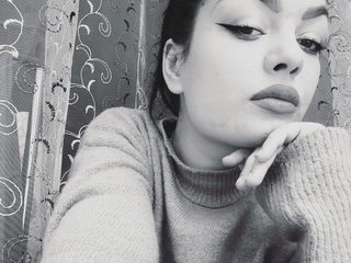 دردشة الفيديو المثيرة Mia-Vise
