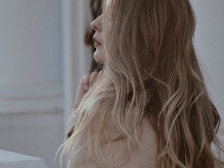 دردشة الفيديو المثيرة MiaDevil29