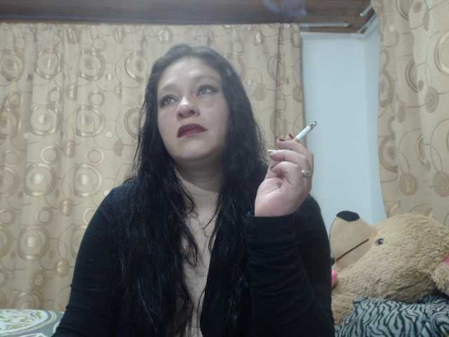 لقطات البث miaeyes