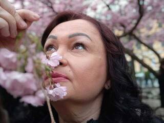 دردشة الفيديو المثيرة MiaGucci