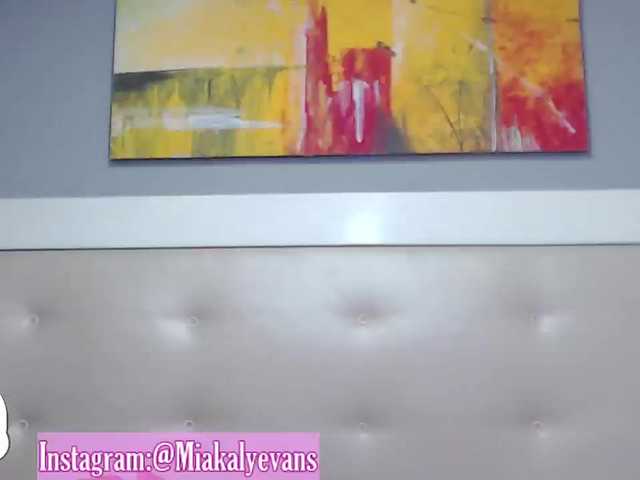 لقطات البث MiaKalyEvans