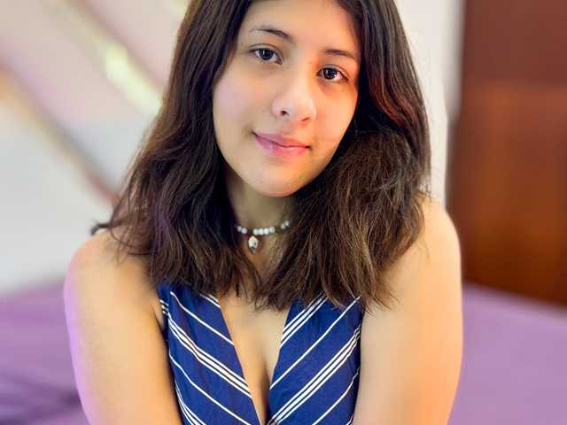 صورة الملف الشخصي miaqueen021