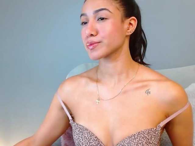 لقطات البث MiaRoa_