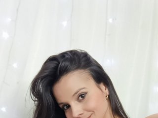 دردشة الفيديو المثيرة MiaRobinn