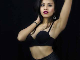 دردشة الفيديو المثيرة MIATULUM