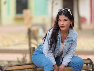 دردشة الفيديو المثيرة Miaynocolucci