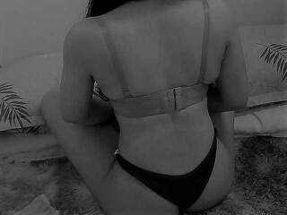 دردشة الفيديو المثيرة MichieMich