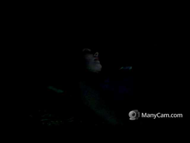 لقطات البث MikaJune