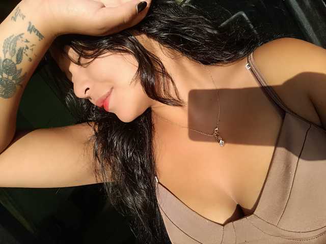 صورة الملف الشخصي MilaAdams