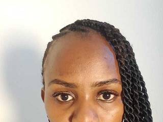 دردشة الفيديو المثيرة Miladoll