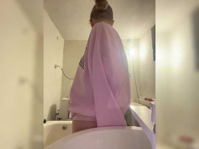 لقطات البث Milana22a