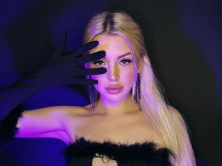 دردشة الفيديو المثيرة MilanaOmgReal