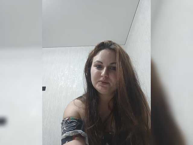 لقطات البث Milena0987-1