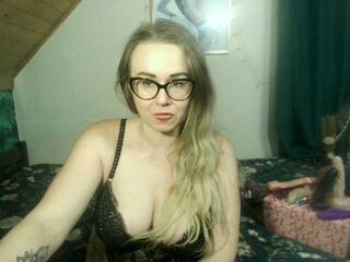 دردشة الفيديو المثيرة MilfBerthena