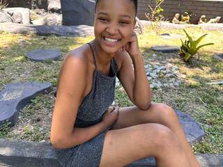 دردشة الفيديو المثيرة MilkyBlondie2