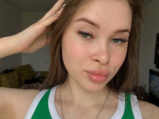 دردشة الفيديو المثيرة MilkyMaus