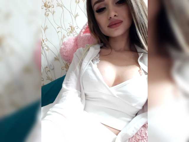 لقطات البث Millania18