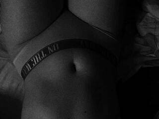 دردشة الفيديو المثيرة MilliRok