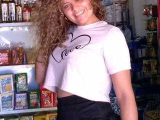 دردشة الفيديو المثيرة Mimi-cherry