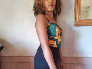 دردشة الفيديو المثيرة Mimi8944