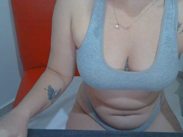 لقطات البث mimisexxxa