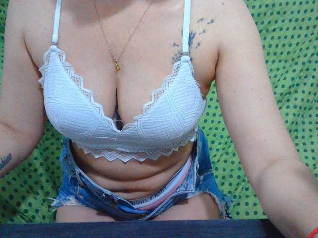 لقطات البث mimisexxxa