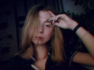 دردشة الفيديو المثيرة Mindily