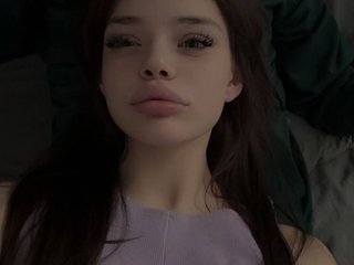 دردشة الفيديو المثيرة mini-barbie