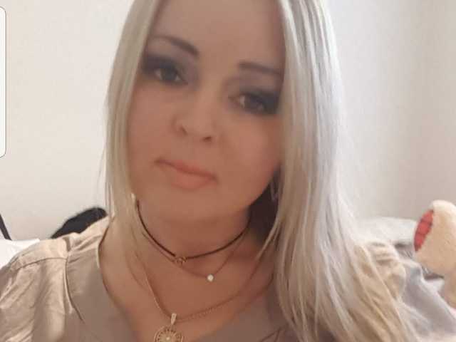صورة الملف الشخصي 1-VICTORIA