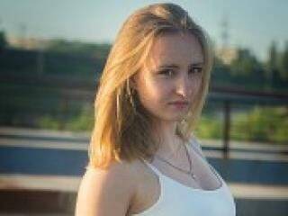 دردشة الفيديو المثيرة miramiraa