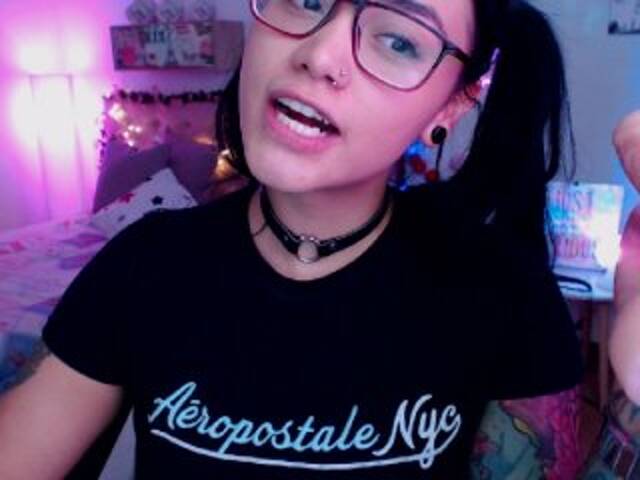 لقطات البث Miss-Bonnie