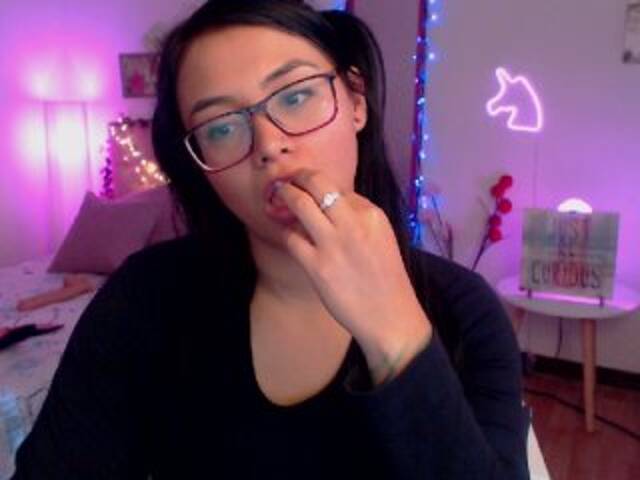 لقطات البث Miss-Bonnie