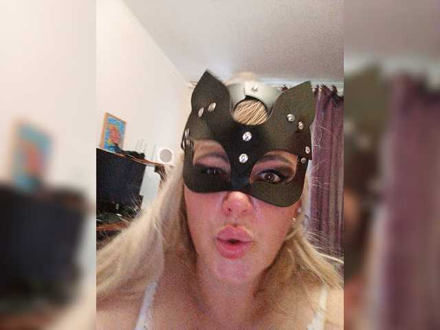 لقطات البث Miss_Kiss_Kiss