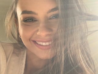 دردشة الفيديو المثيرة Miss-Medison
