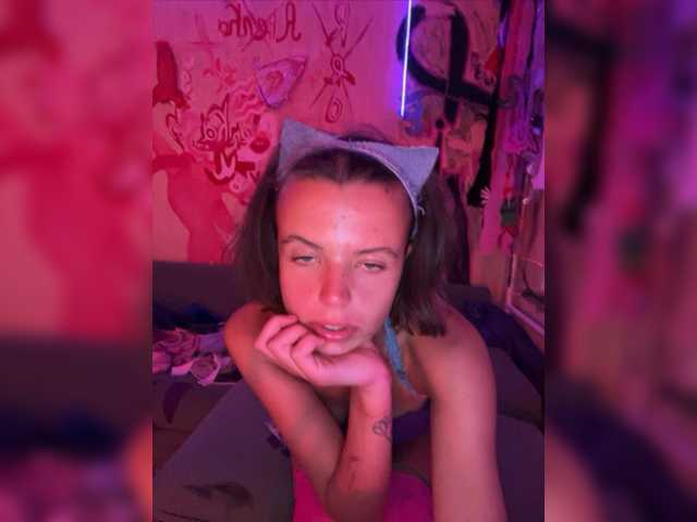 لقطات البث Missalienka