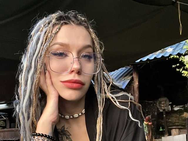 صورة الملف الشخصي MissKiraRodshtein