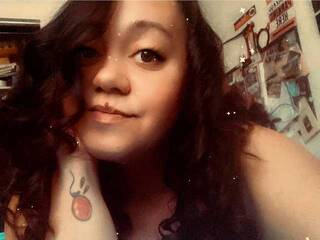 دردشة الفيديو المثيرة Misssuckalot